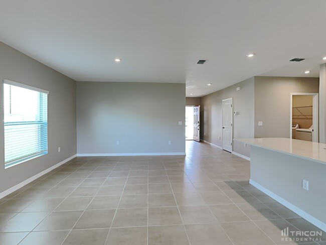 Building Photo - 276 Garnet Ave