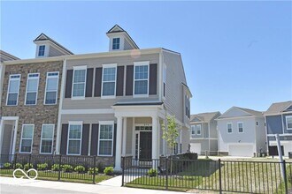 Building Photo - 874 Kinzer Ave