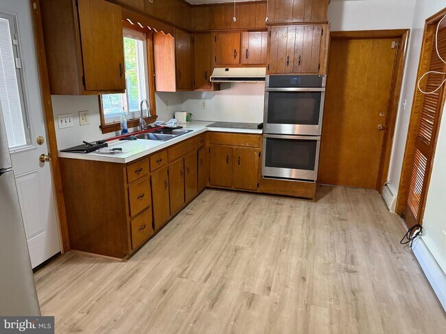 Foto del edificio - 13994 Burntwoods Rd