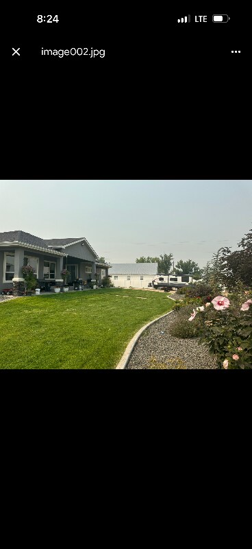 Foto del edificio - 15550 Riverside Rd