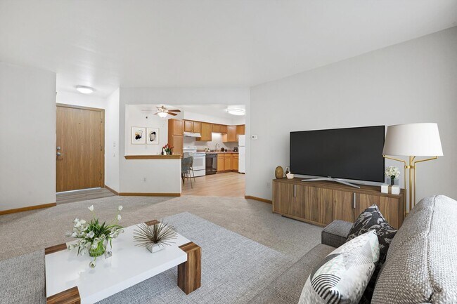 Foto del interior - Delafield Country Aire Associates LLC