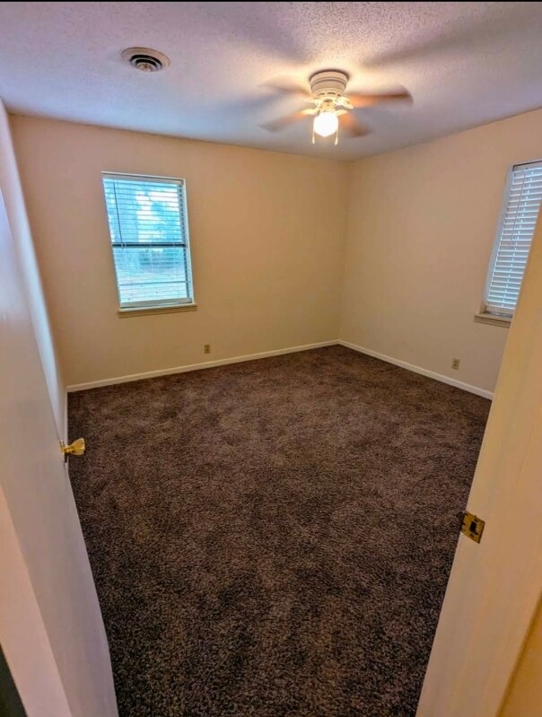 Foto principal - 105-107 Crestview Dr