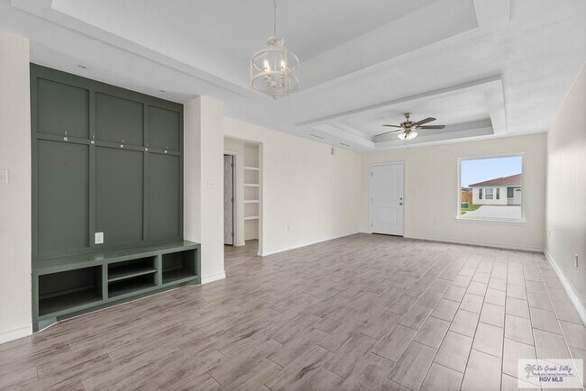 Foto del edificio - 690 Seminole Ln