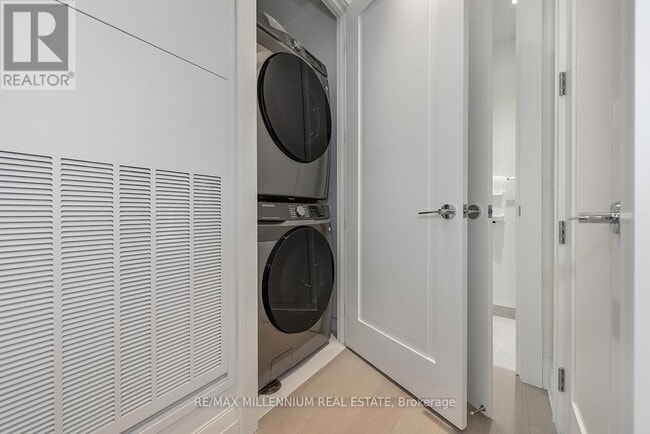 Building Photo - 2 Forest Hill Rd