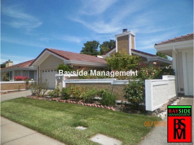 Primary Photo - Gorgeous, Updated Home in Pleasant Valley
