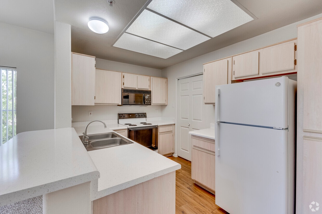 Primary Photo - Ventana Apartments