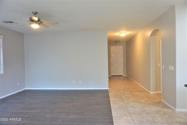 Foto del edificio - 3718 E Phelps St