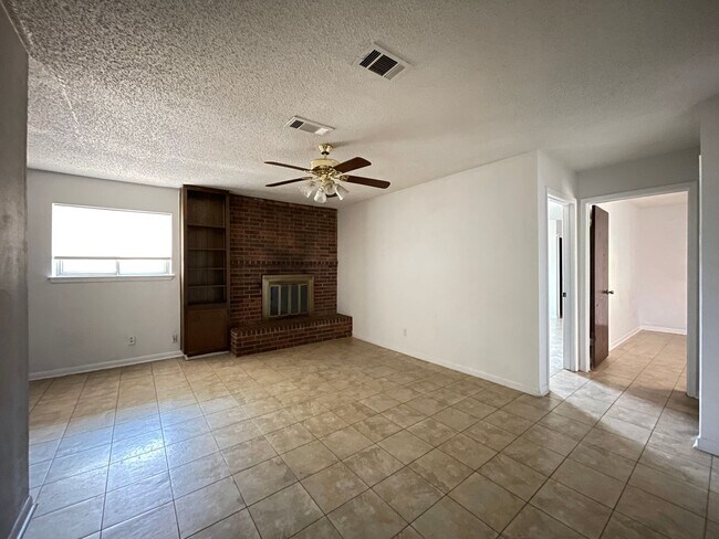 Foto del edificio - 2211 Wheeler Ave