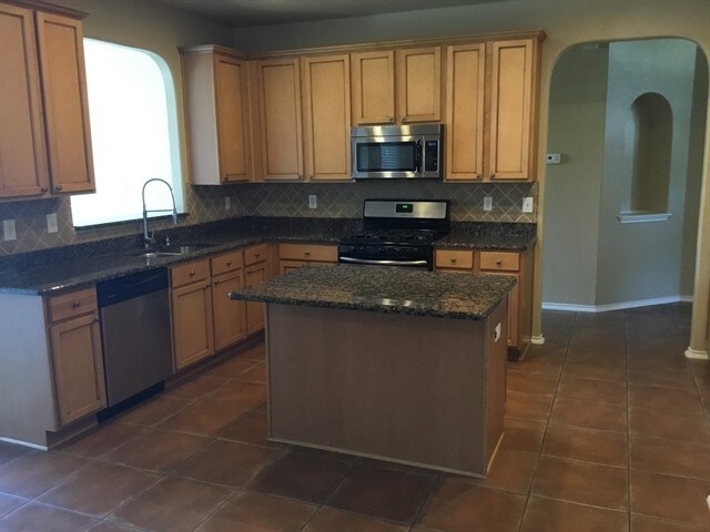 Foto del edificio - 24406 Grape Creek Ln