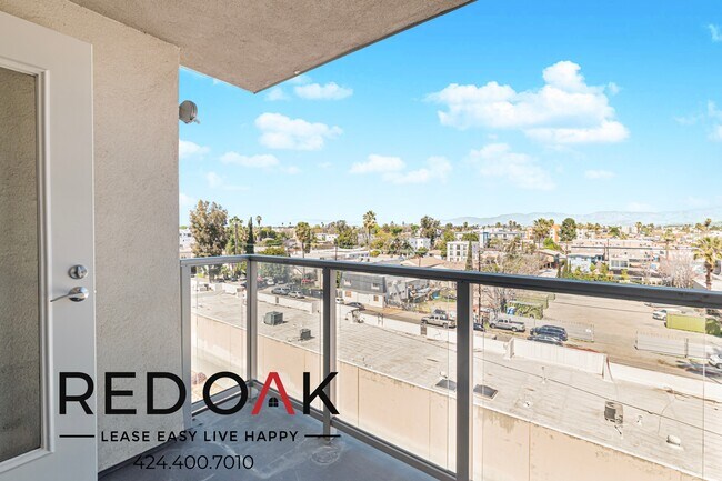 Foto del edificio - 11405 Chandler Blvd