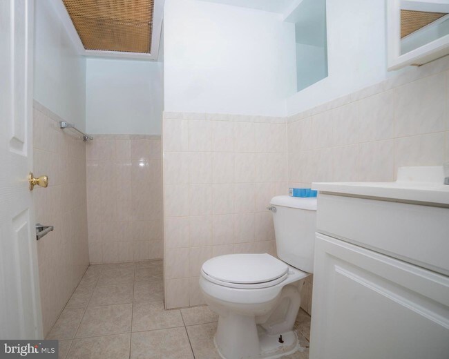 Foto del edificio - 29 Springton Rd