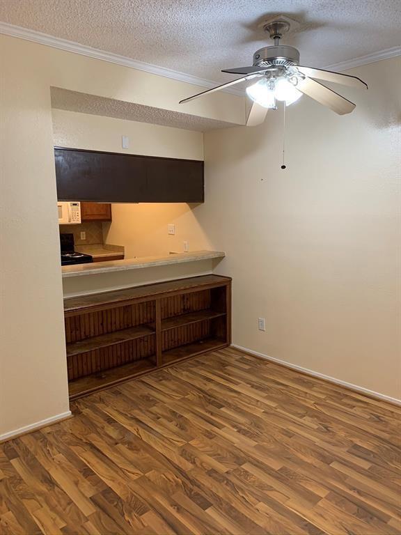 Foto del edificio - 7115 N Holiday Dr