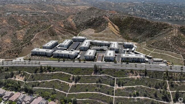  - The Overlook Santa Clarita