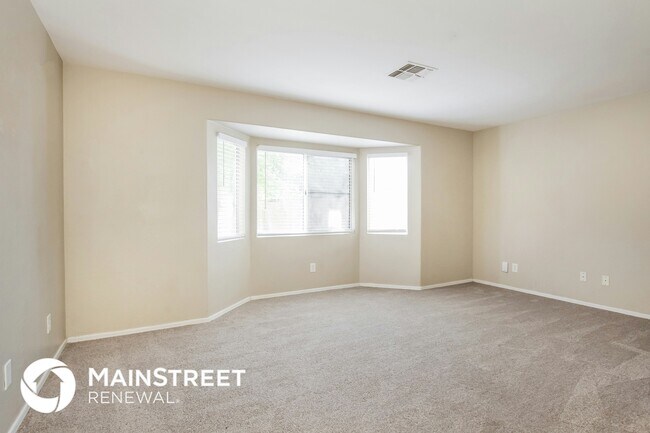 Foto del edificio - 12609 W Larkspur Rd