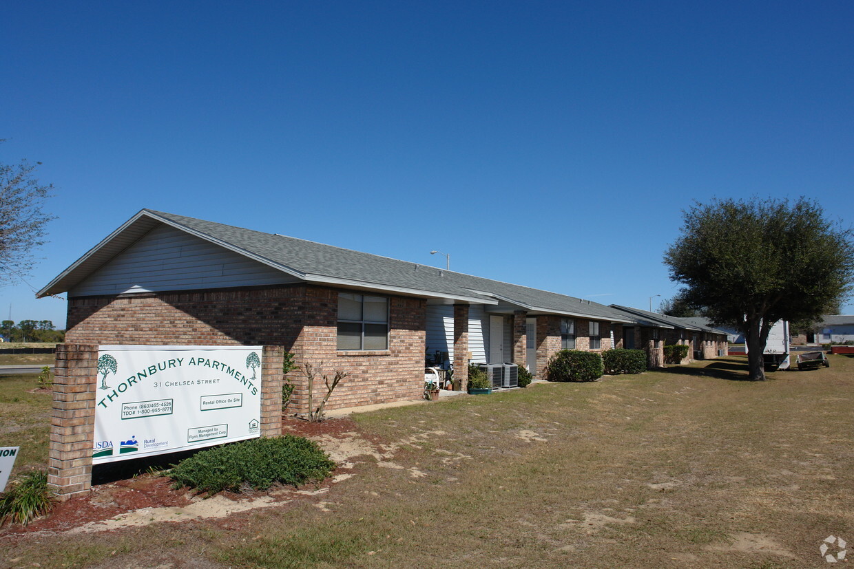 Building Photo - Thornbury Apartments