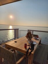 19118 Soundview Dr NW