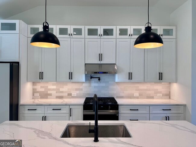 Building Photo - 5140 Tilly Mill Rd