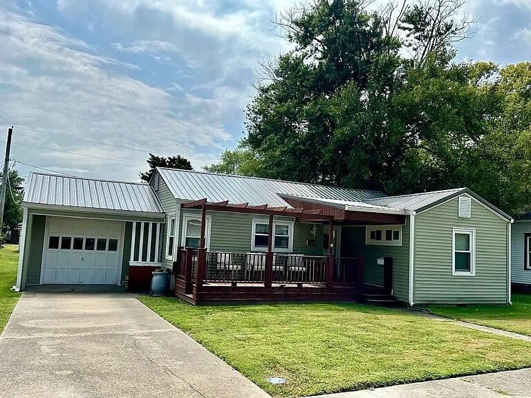 Primary Photo - 234 Fair St