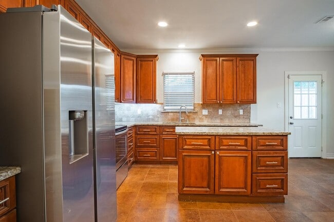 Foto del edificio - Charming North Oak Cliff home near Bishop Arts District