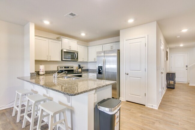 Foto del edificio - 310 Wall St