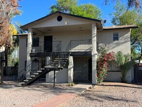 Building Photo - 532 S Mesa Dr