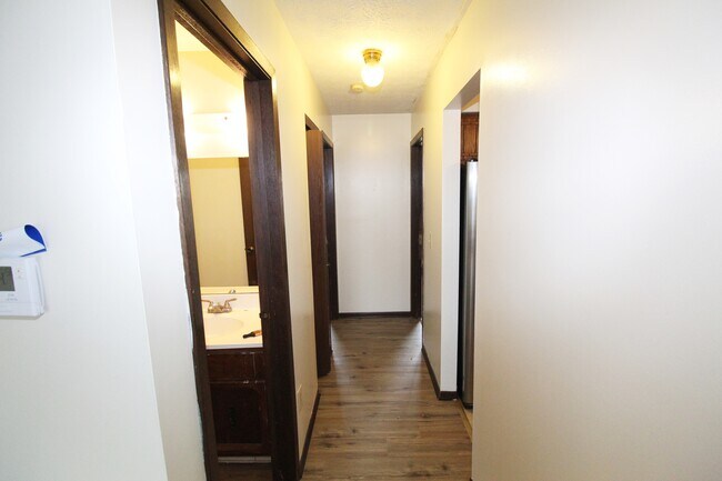 Building Photo - 3275 Cairngorm Dr