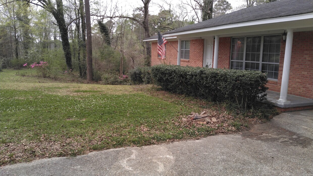 Primary Photo - 5712 Bounds Rd
