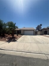 Building Photo - 2085 Wagonwheel Ave
