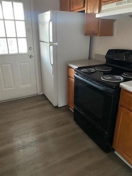 Foto del edificio - 8400 Garcreek Cir