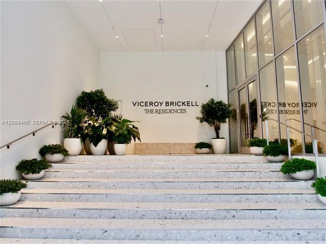 Foto del edificio - 77 SE 5th St