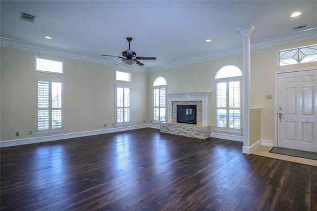 Building Photo - 800 Sundance Cir