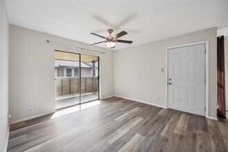 Building Photo - 15534 Zabolio Dr