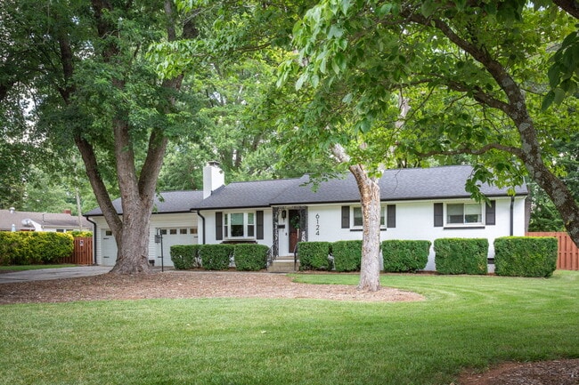 Building Photo - 6124 Auburndale Dr