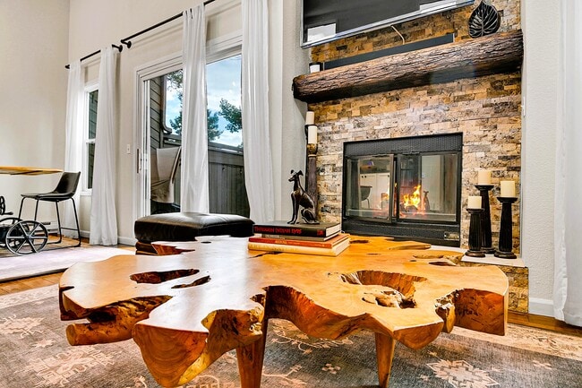 Building Photo - 30573 Sun Creek Dr