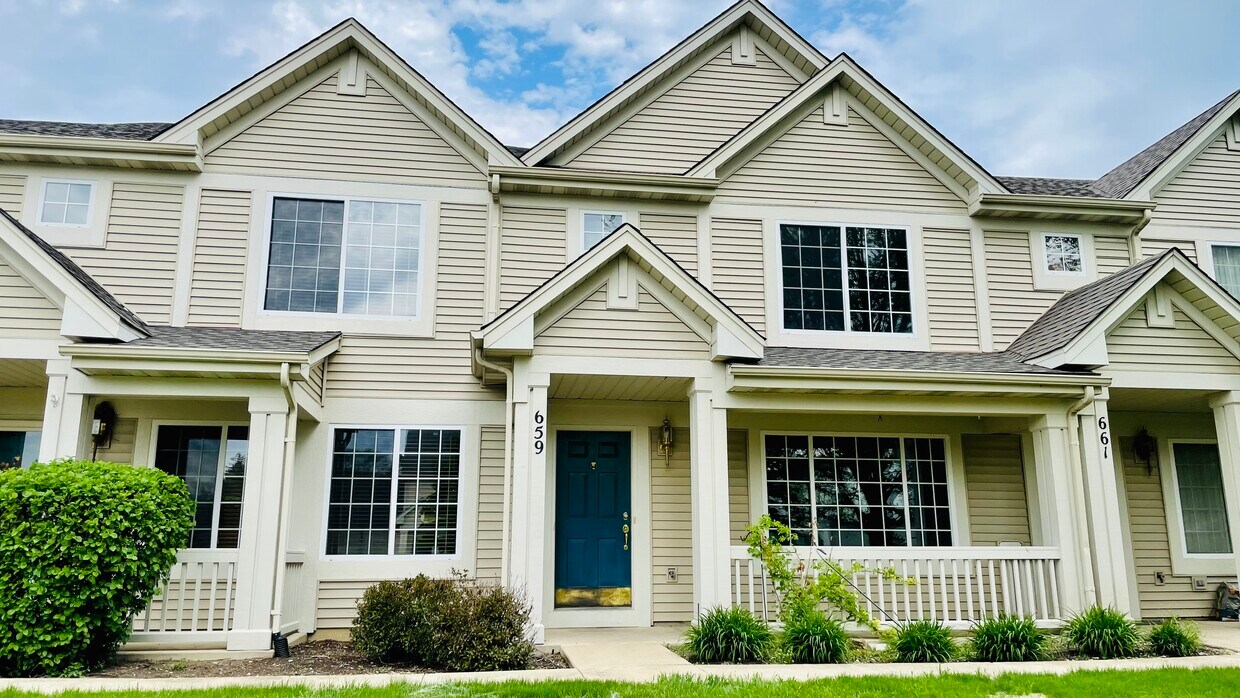 659 Lincoln Station Dr, Oswego, IL 60543 House Rental in Oswego, IL