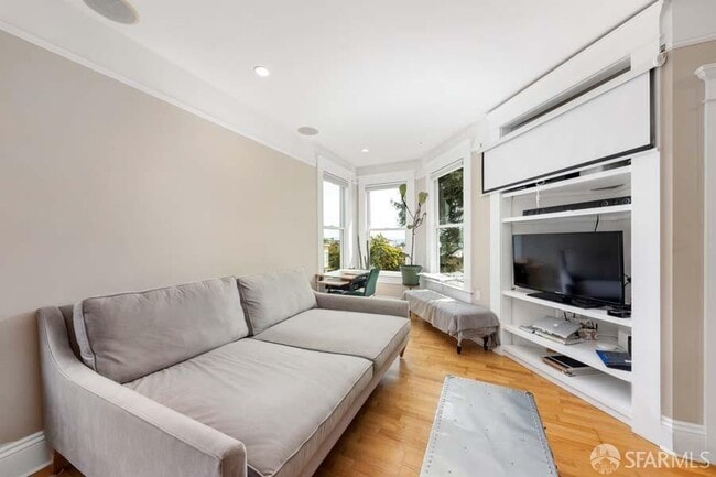 Building Photo - 386 Richland Ave