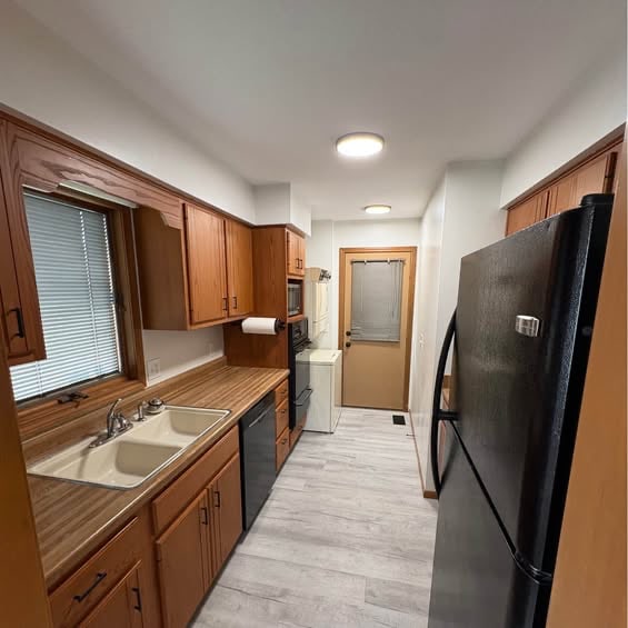 Building Photo - 1319 Reed Rd