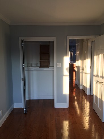 Foto del edificio - 1366 E 86th St