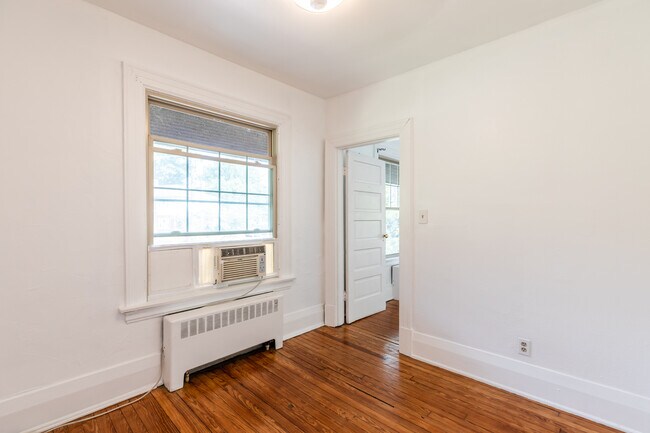 Foto del edificio - 4412 Erie Ave