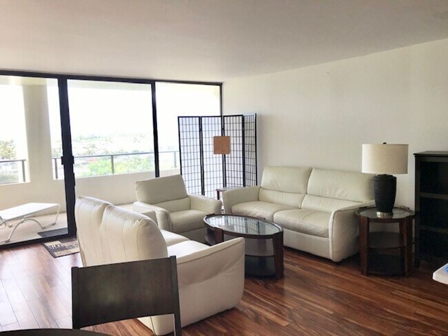 Foto del edificio - $3,400, Plaza HI Kai Condo, Furnished 2-Be...
