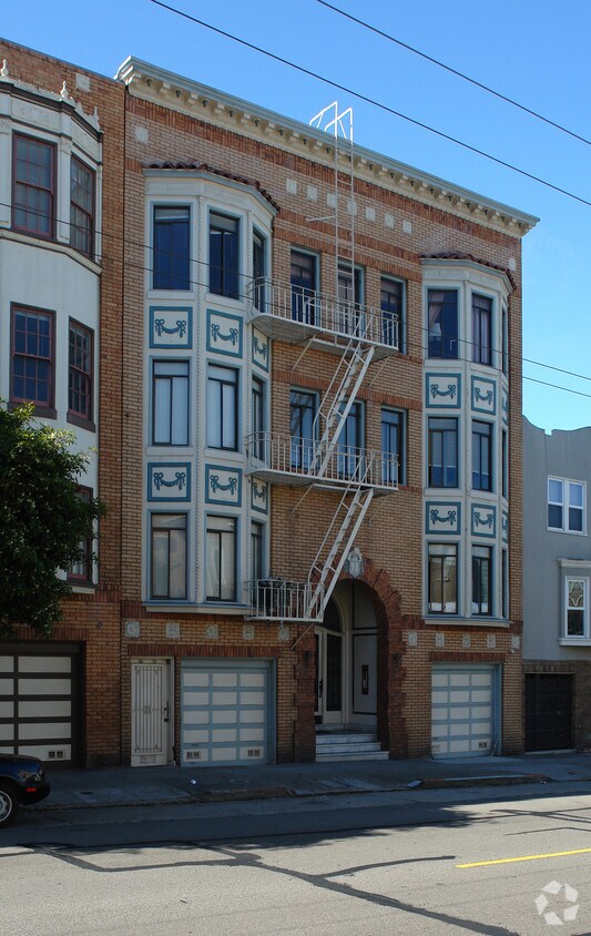 Building Photo - 1565 Chestnut St