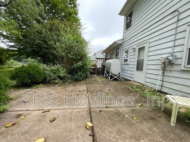 Photo - 157 Sheppard Dr House