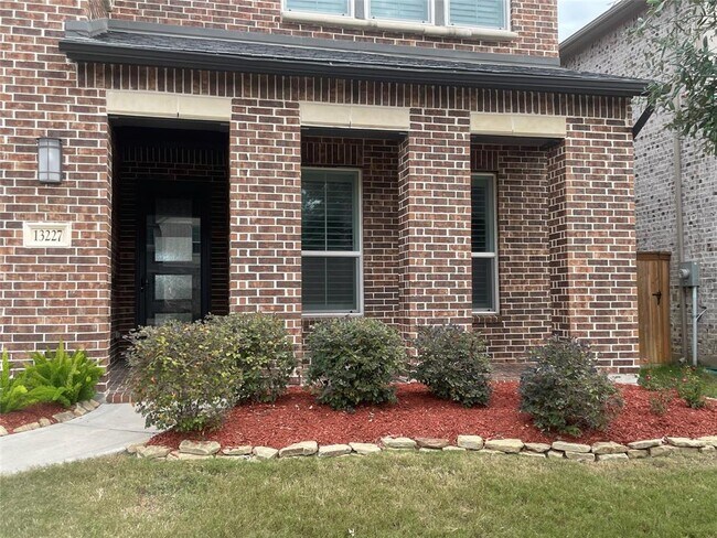 Foto del edificio - 13227 Peony Meadow Trail