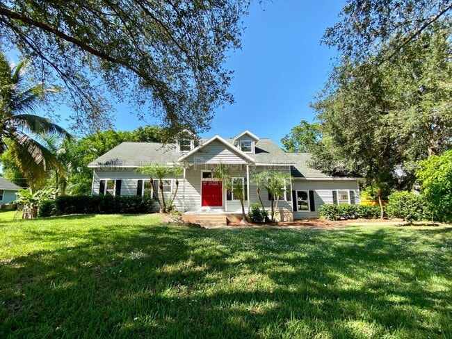 Foto del edificio - 8189 Sandpiper Rd