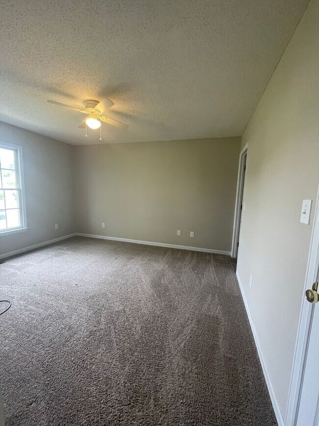 Building Photo - 106 LaBonte Drive