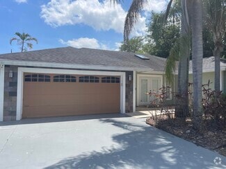 Building Photo - 382 NW 35th Ln