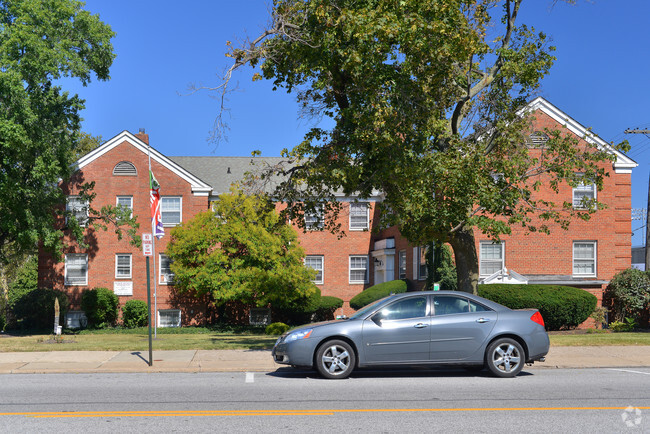 Building Photo - Elbur Avenue