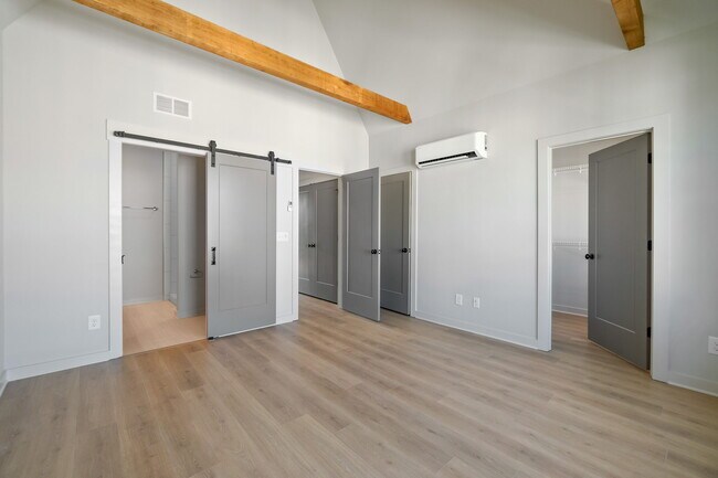 Building Photo - 3311 Walton Ln