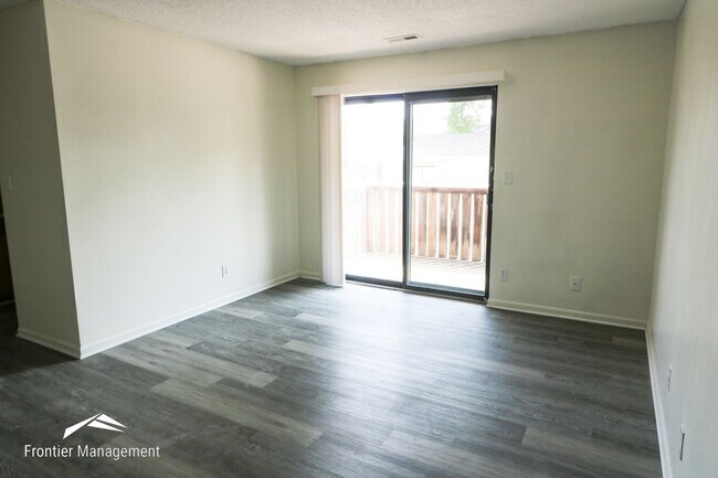 Foto del edificio - 1852 Anderson Ave