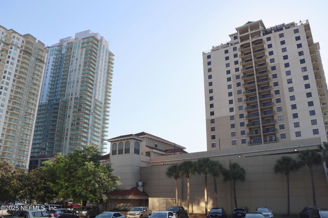 Foto del edificio - 1478 Riverplace Blvd